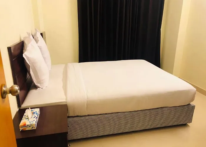 Hotel Golden Hill