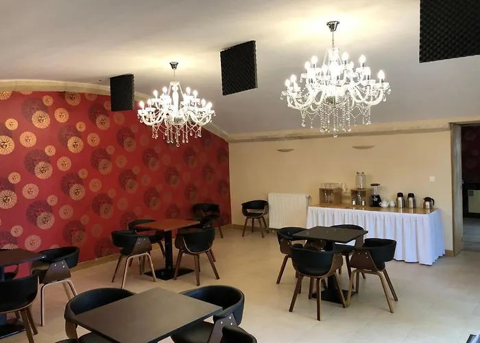Hotel La Croix De Vernuche