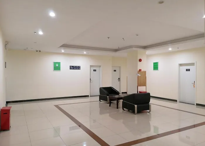 7 Days Inn Foshan Pingzhou Jade Street Branch